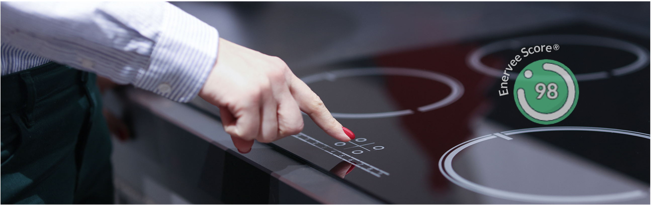 Hand controlling induction cooktop